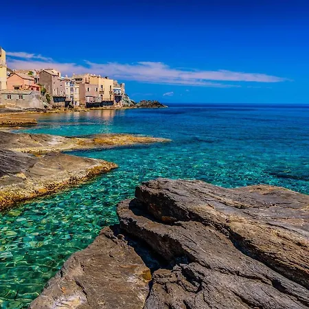 Vue Sur *